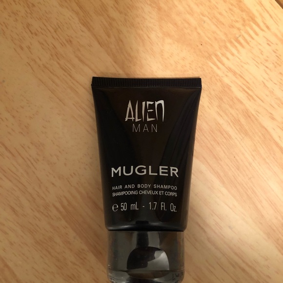 Thierry Mugler Alien man hair and body shampoo - Picture 3 of 3
